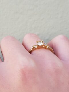 Yellow diamond ring with leaf details