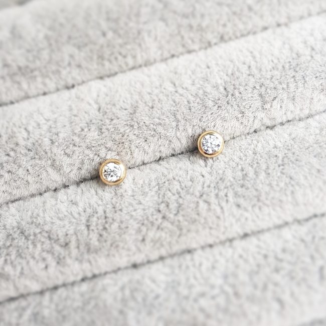 9ct Yellow Gold Diamond Earrings